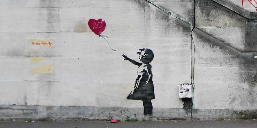 Bansky street art red balloon girl